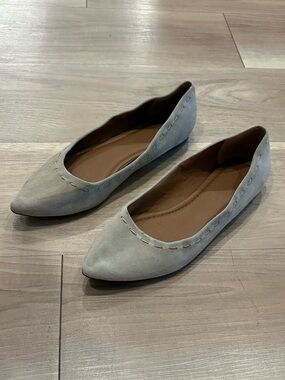 Frye Pointed Toe Women’s Flats size 9